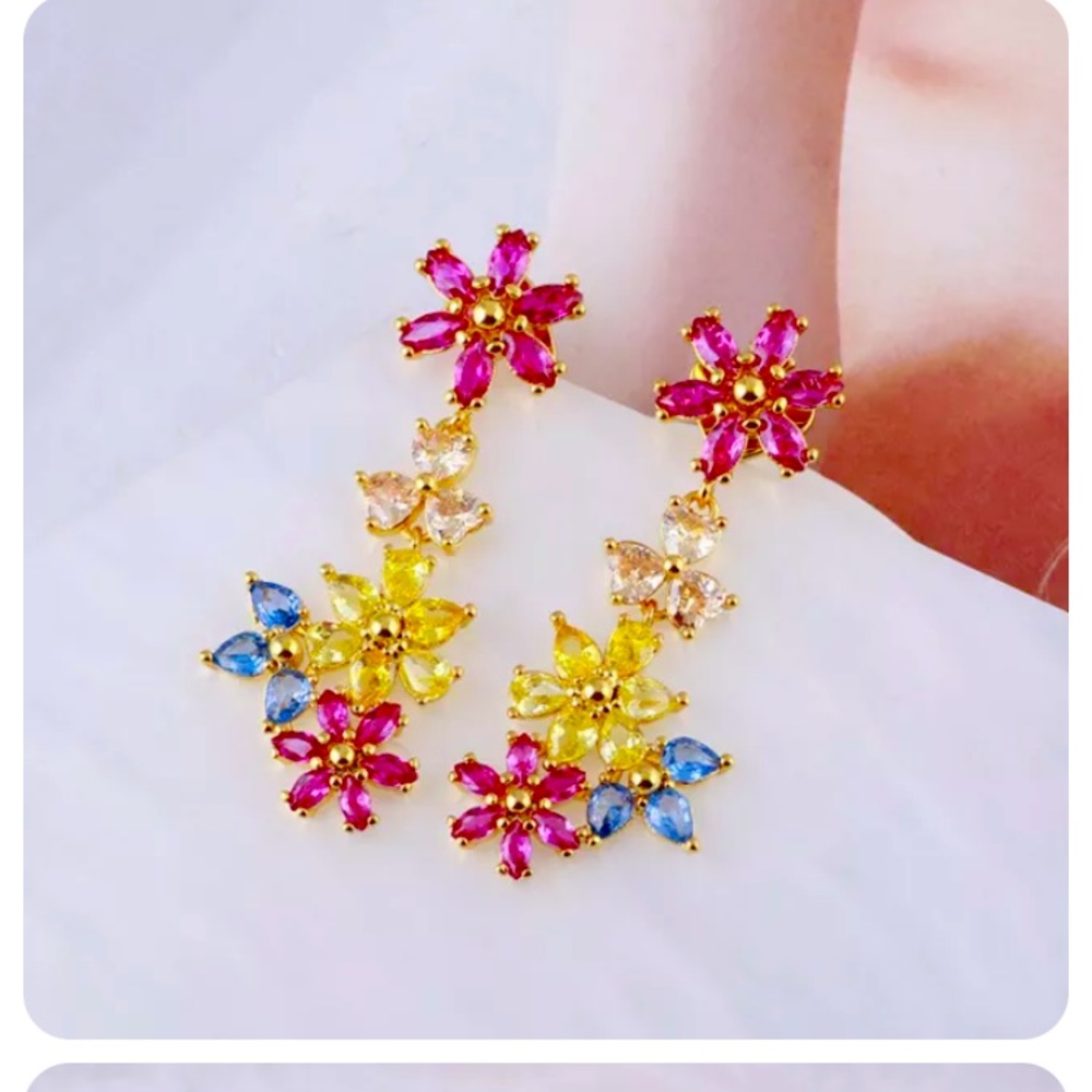 Kate Spade New York Colorful Zircon Flower Love Petals Earrings Fashion.
